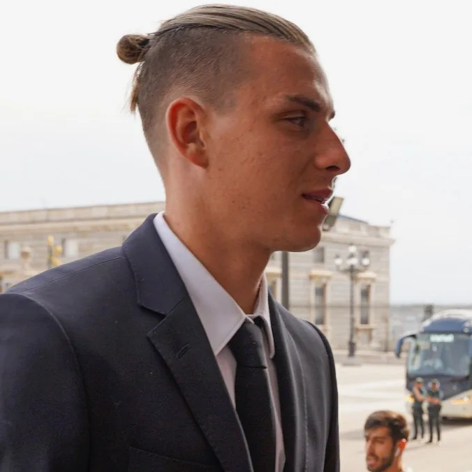 Андрий Лунин